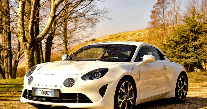 Alpine A110 TCe Pure: la prova su strada