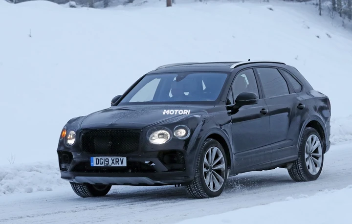 Bentley Bentayga restyling: prosegue lo sviluppo