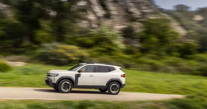 Dacia Duster Hybrid 140: l’auto per famiglie tra risparmio e prestazioni