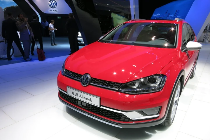 Volkswagen Golf Alltrack, live Salone di Parigi 2014