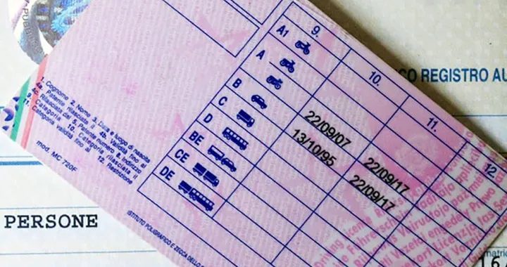 Patente moto, stop all'esame di guida