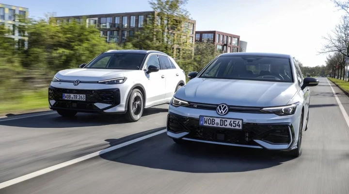 Volkswagen Golf e T-Roc full hybrid 136 CV: prezzi da 35.100 euro e consumi fino a 22,2 km/l