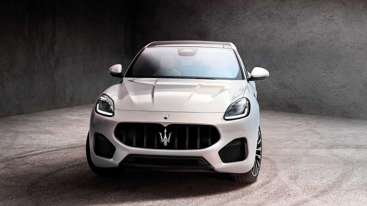 Maserati Grecale: immagini ufficiali