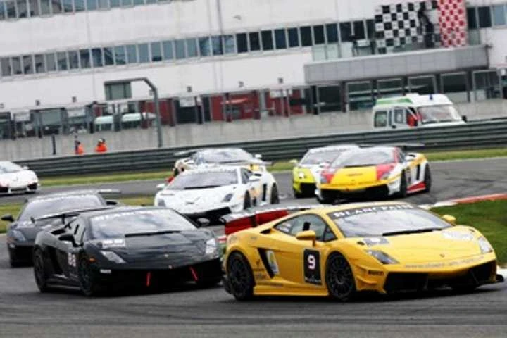 Presentato il calendario del trofeo monomarca Lamborghini