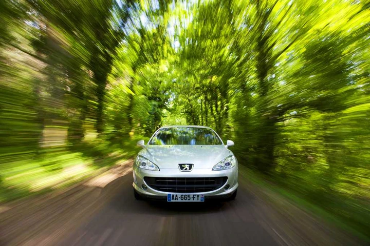 Peugeot 407 Coupé V6 3.0 HDi FAP