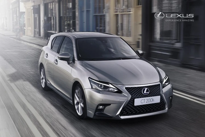 Lexus CT Hybrid MY 2018, prezzi da 31.900 euro