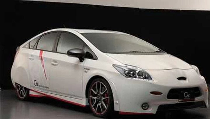 Toyota presenta la Prius G Sports