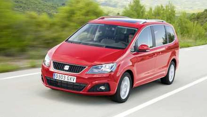 Seat Alhambra, il monovolume si fa auto