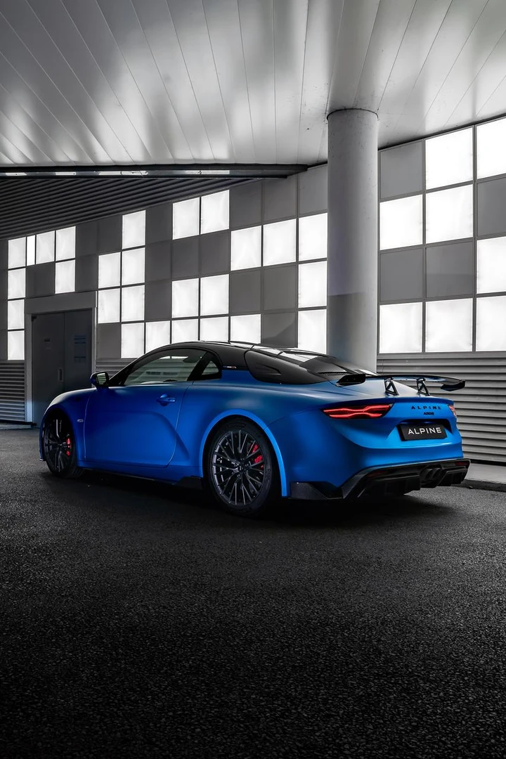 Alpine A110 2024