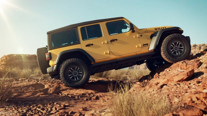 Jeep Wrangler Willys 392: potenza HEMI V8 e vocazione off-road