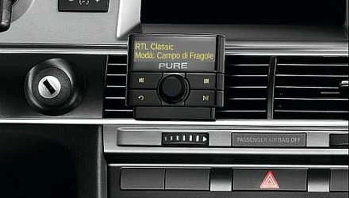Pure Highway 300Di: convertire l'autoradio al digitale