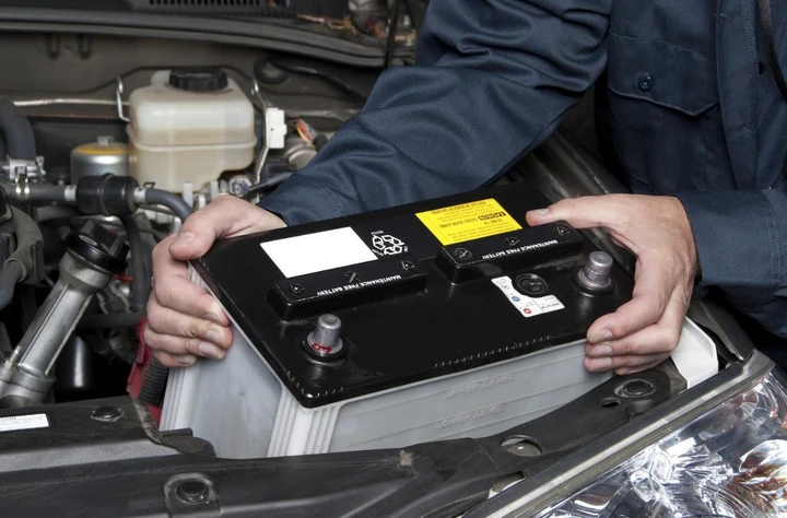 Come curare la manutenzione della batteria