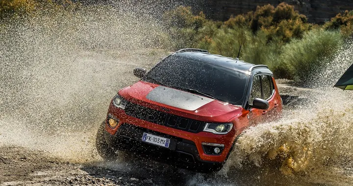 Jeep Renegade e Compass: a novembre tutti gli optional sono in omaggio