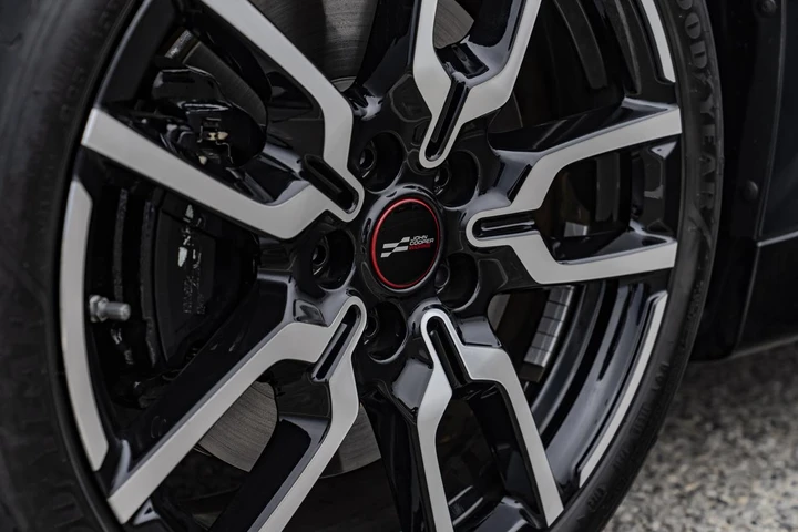 Mini Cooper SE JCW