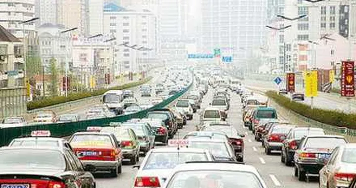 Cina, l'auto è veramente un business