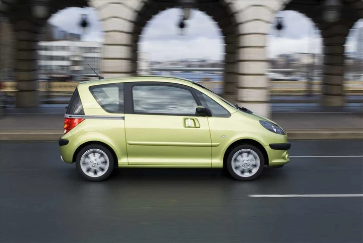 Peugeot 1007: addio ad una piccola incompresa