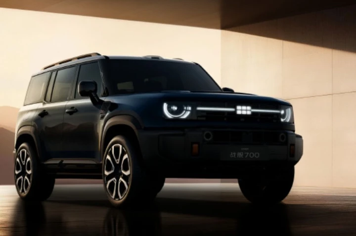 L'anti-Defender arriva dalla Cina: ecco il Geely Battleship 700