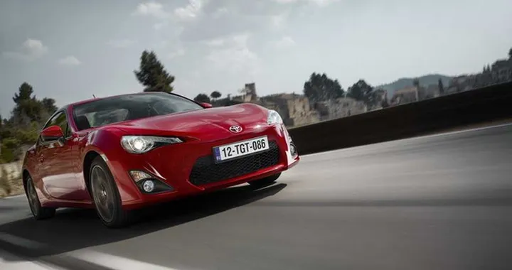 Toyota GT 86 Sedan Concept, pronta per Dubai