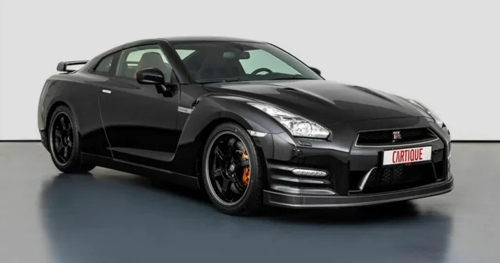 In vendita la Nissan GT-R che fu di Sebastian Vettel