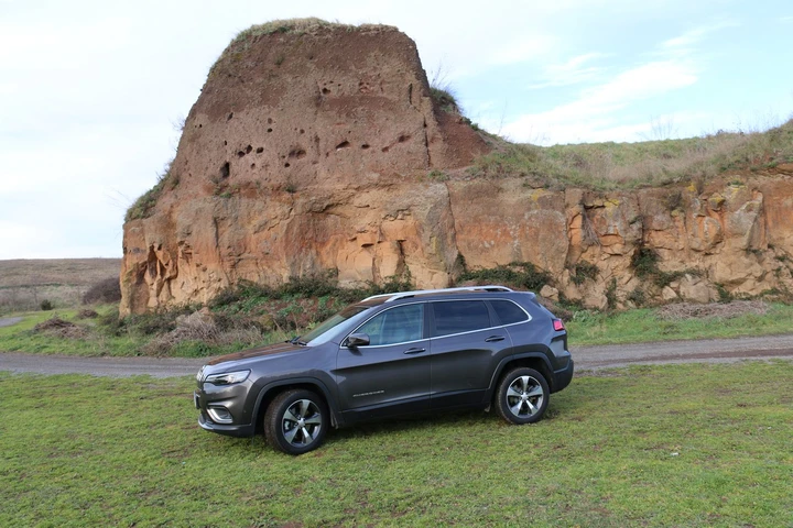 Jeep Cherokee 2.2 Multijet Limited: prova su strada.