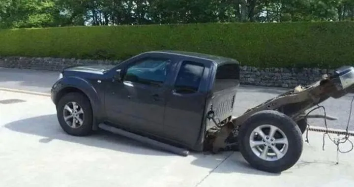 Nissan Navara, il pick-up giapponese si spezza in due?