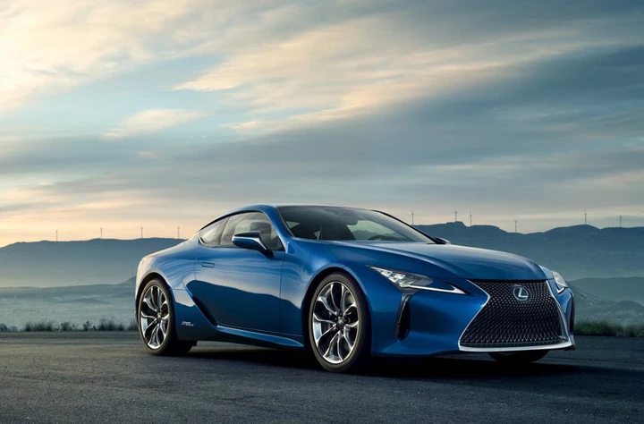 Lexus: al Salone di Ginevra la novità ibrida LC 500h