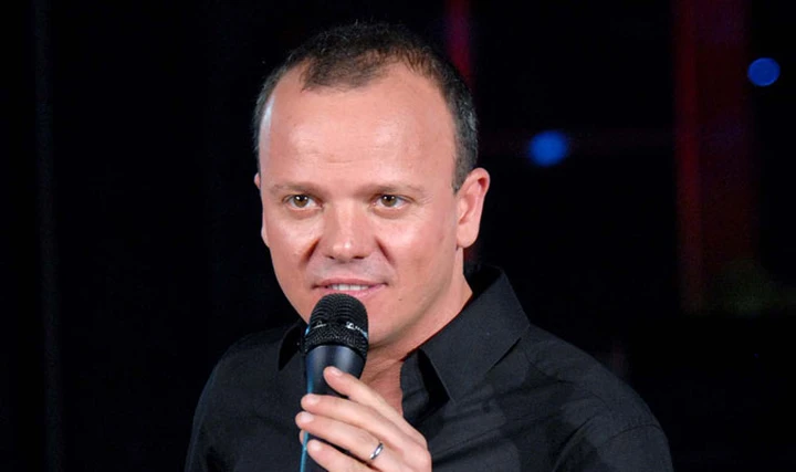 Gigi D'Alessio compra una McLaren ma non paga tutte le rate