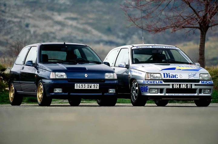 Renault Clio: 20 anni passati... di corsa