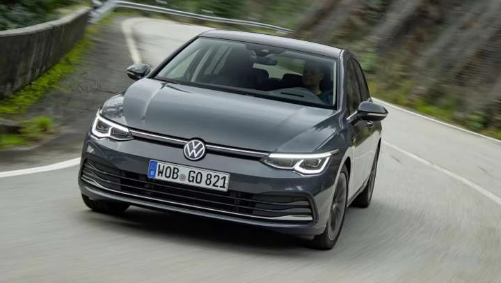 Mercato auto 2019: Volkswagen ancora in testa davanti a Toyota