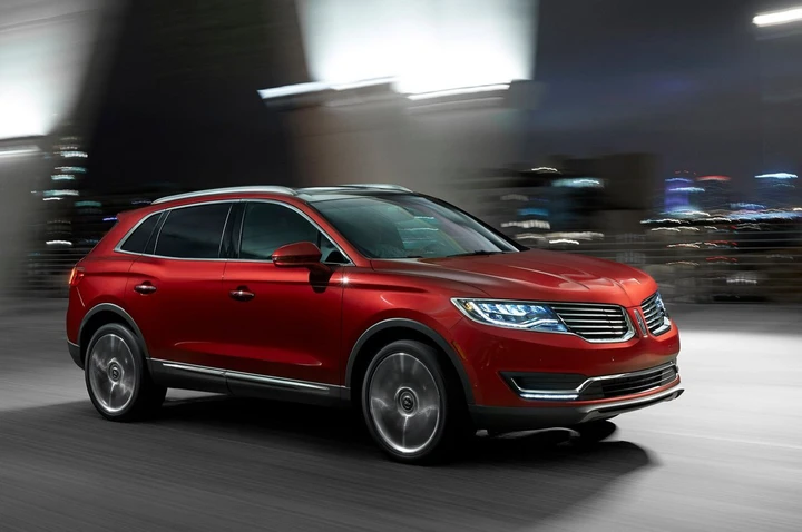Lincoln MKX MY 2015: immagini ufficiali