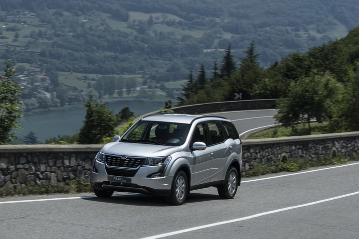Mahindra XUV500 restyling 2019