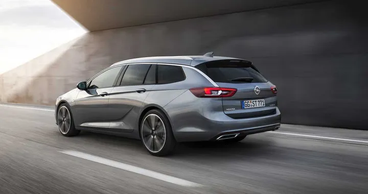 Opel Insignia Sports Tourer: declinazione dello spazio