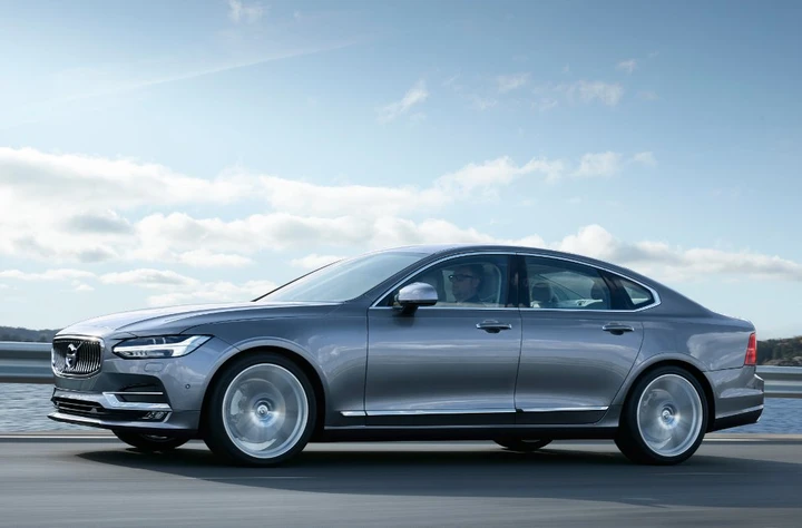 Volvo S90: anteprima al Salone di Detroit 2016