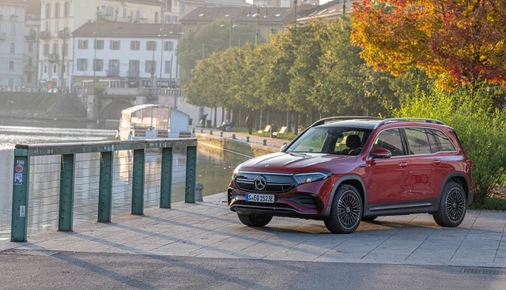Mercedes EQB: versioni, autonomia, prezzi