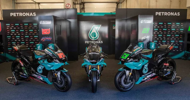 Yamaha R1: svelata la Replica del team di MotoGP Petronas