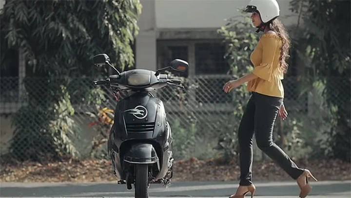 Liger Mobility: lo scooter che sta in equilibrio autonomamente