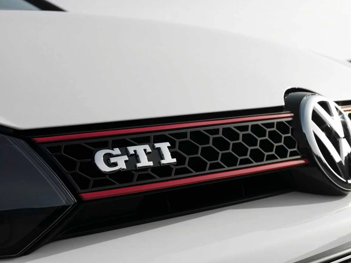 Suzuki vince la causa contro Volkswagen per la sigla GTI