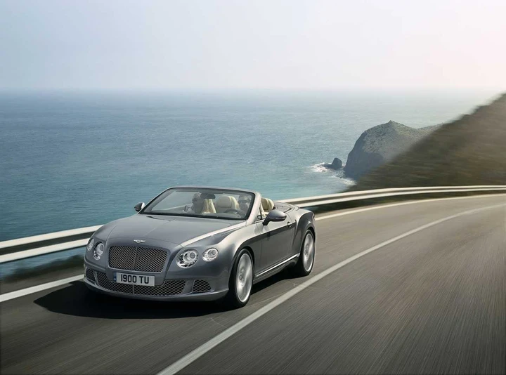 Nuova Bentley Continental GTC: lusso inglese a 210.000 euro