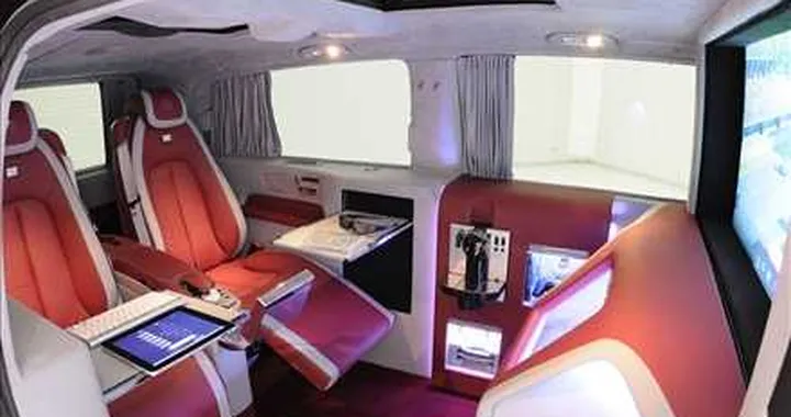 Mercedes Viano business, in ufficio a 250 km/h