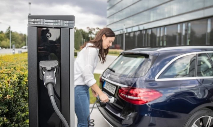 Mercedes: il futuro punta sull’elettrificazione e sulla connettività
