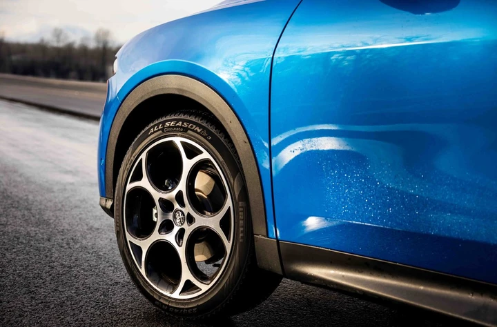 Acquaplaning? Neve? Rumore? Il Pirelli SF3 li ha battuti tutti