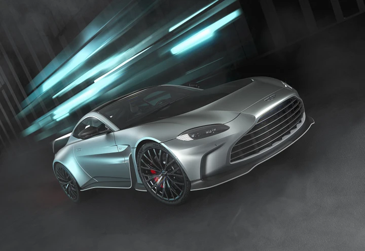 Aston Martin V12 Vantage: immagini ufficiali