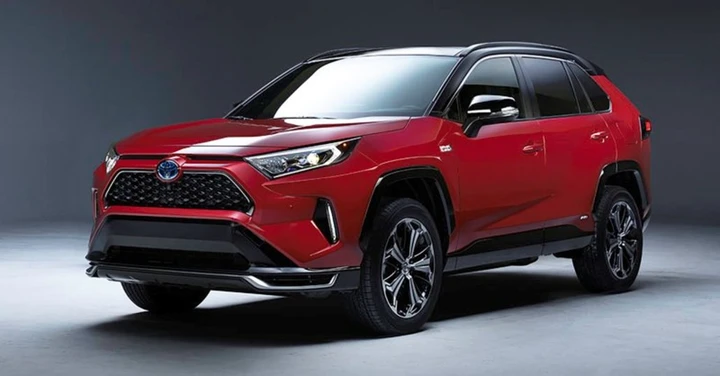 Toyota Rav4, la versione brida plug-in sarà svelata a Los Angeles