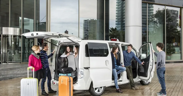 Nissan: i taxi scelgono la mobilità elettrica