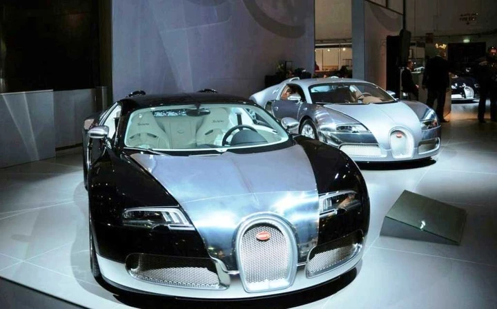 Bugatti lancia 3 versioni esclusive della Veyron