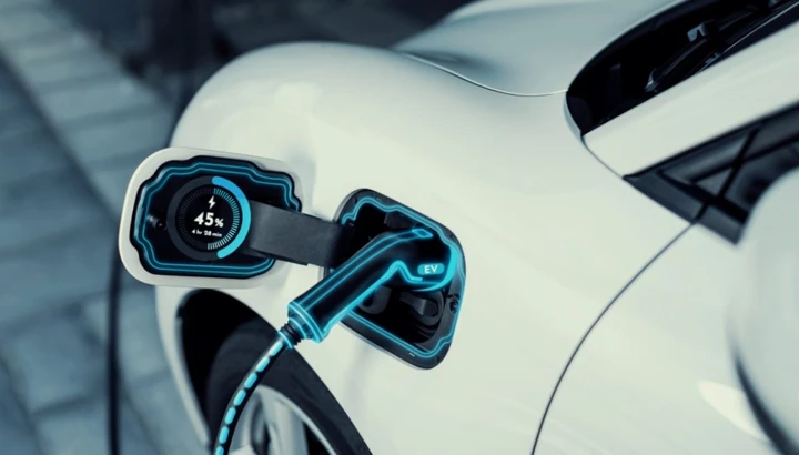 Auto elettriche e caldo estremo: quali modelli mantengono più autonomia