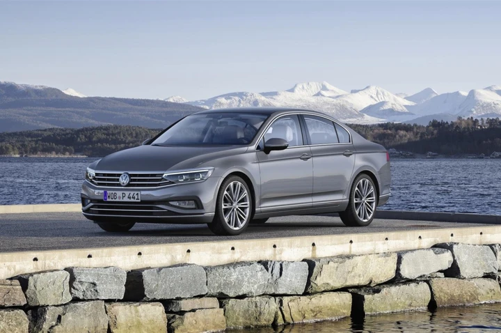 Volkswagen Passat 2019: immagini ufficiali