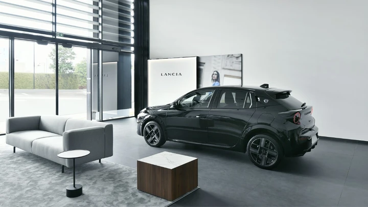 Lancia: svelati i nuovi showroom in Francia e Spagna