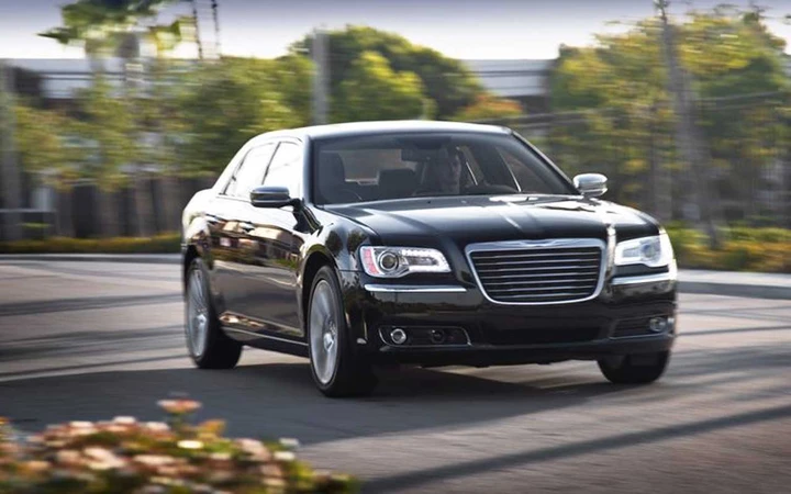 Chrysler 300C Model Year 2011