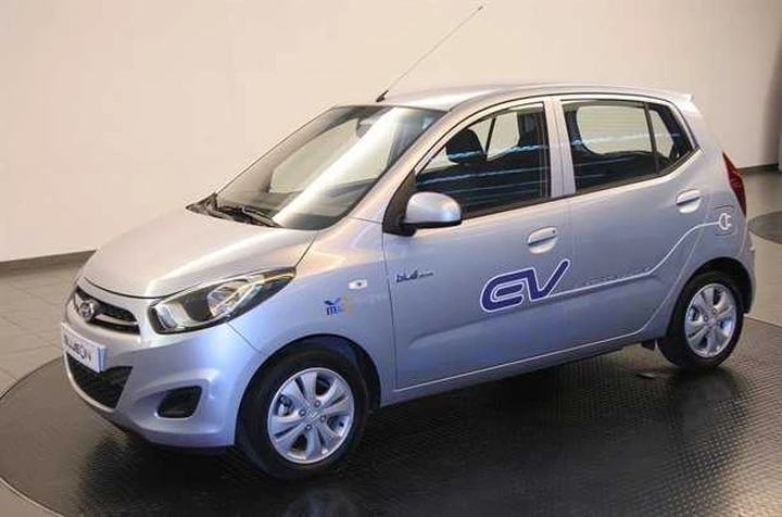 Hyundai i10 BlueOn: l'auto elettrica parla coreano